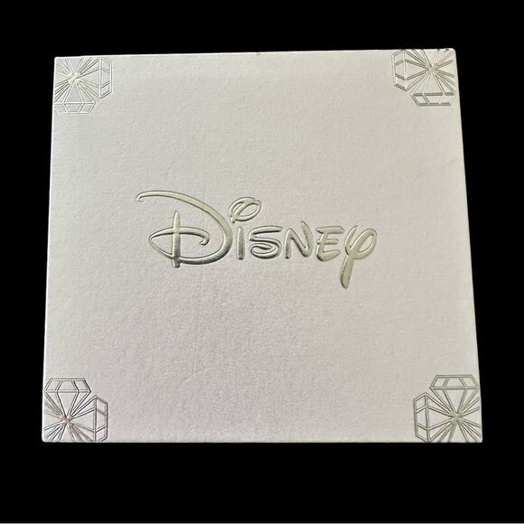 Disney BOWTIFUL Minnie Mouse Fine Silver Plated Necklace 16” - Picture 4 of 5